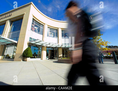 15. Oktober 2003; Palo Alto, Kalifornien, USA; Stanford Shopping-Center. Stockfoto