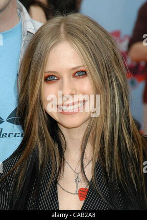 3. April 2004 vergibt - Hollywood, Kalifornien, USA - Avril Lavigne in der Nickelodeon 17. Annual Kids' Choice an UCLA Pauley Pavilion. Stockfoto