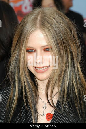 3. April 2004 vergibt - Hollywood, Kalifornien, USA - Avril Lavigne in der Nickelodeon 17. Annual Kids' Choice an UCLA Pauley Pavilion. Stockfoto