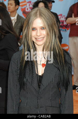 3. April 2004 vergibt - Hollywood, Kalifornien, USA - Avril Lavigne in der Nickelodeon 17. Annual Kids' Choice an UCLA Pauley Pavilion. Stockfoto