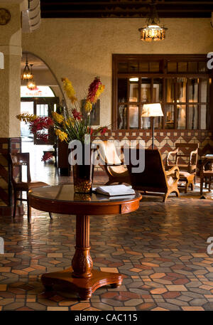 6. Juli 2010 - Marfa, Texas, USA - 6. Juli 2010. Die Lobby des Hotel El Paisano in Marfa, Texas war das offizielle Hotel für die Schauspieler und Crew während der Filmong des Films "Giant" (Credit Bild: © ZUMA Ralph Lauer/ZUMApress.com) Stockfoto