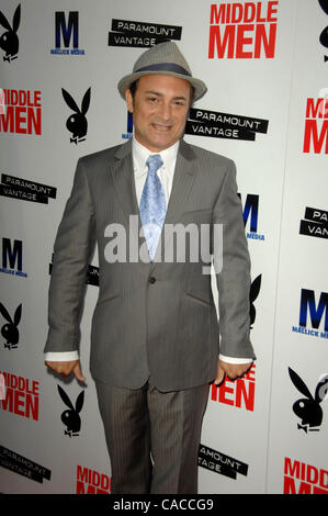 5. August 2010 - Los Angeles, Kalifornien, USA - KEVIN POLLAK, Teilnahme an der Los Angeles Premiere von Männern mittleren statt am Arclight Theater In Hollywood, Kalifornien am August 5,2010. 2010.K66074LONG (Kredit-Bild: © D. Long/Globe Photos/ZUMApress.com) Stockfoto