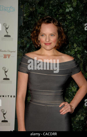 27. August 2010 - Los Angeles, Kalifornien, USA - ELISABETH MOSS besuchen die 62. Primetime Emmy Awards Preformers Nominee Rezeption Held im Pacific Design Center In West Hollywood, Kalifornien am 27. August 2010. 2010.K66196LONG (Kredit-Bild: © D. Long/Globe Photos/ZUMApress.com) Stockfoto