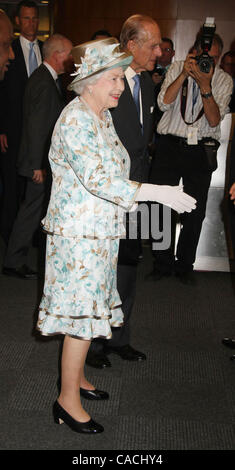 6. Juli 2010 kommen ll - New York, New York, USA - QUEEN ELIZABETH und Prinz PHILIP bei den Vereinten Nationen. (Bild Kredit: Nancy Kaszerman/ZUMApress.com ©) Stockfoto