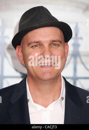 10. August 2010 - New York, New York, US - Schauspieler MIKE O' Malley besucht die New Yorker Premiere von "Eat Pray Love" im Ziegfeld Theater statt. (Bild Kredit: Nancy Kaszerman/ZUMApress.com ©) Stockfoto