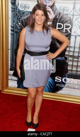 10. August 2010 - New York, New York, USA - GAIL SIMMONS besucht die New Yorker Premiere von "Eat Pray Love" im Ziegfeld Theater statt. (Bild Kredit: Nancy Kaszerman/ZUMApress.com ©) Stockfoto