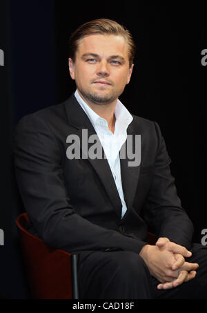 21. Juli 2010 - Tokyo, Japan - Schauspieler Leonardo DiCaprio fördert seinen neuesten Film "Inception" während einer Pressekonferenz im Ritz-Carlton Tokyo am 21. Juli 2010 in Tokio, Japan. Der Film wird in Japan am 23 Juli geöffnet. (Bild Kredit: ¬ © Junko Kimura/ZUMApress.com) Stockfoto