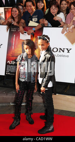 5. August 2010 - besuchen Tokyo, Japan - Jaden Smith und Willow Smith Sie die japanische Erstaufführung von "Karate Kid" auf dem roten Teppich am Roppongi Hills am 5. August 2010 in Tokio, Japan. (Kredit-Bild: © Koichi Kamoshida/Jana/ZUMApress.com) Stockfoto