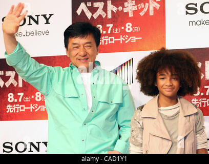 5. August 2010 besuchen Sie - Tokyo, Japan - chinesischer Schauspieler Jackie Chan und Jaden Smith "The Karate Kid" Premiere im The Ritz-Carlton Hotel Tokyo am 5. August 2010 in Tokio, Japan. (Bild Kredit: ÔΩ © Koichi Kamoshida/Jana/ZUMApress.com) Stockfoto