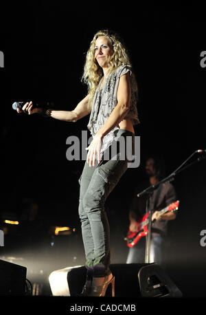 Weibliche Musikerin Sheryl Crow durchgeführt ein live-Konzert im Chumash Casino Resort in Santa Ynez, CA. am 16. September 2010. (Kredit-Bild: © John Pyle/Cal Sport Media/ZUMApress.com) Stockfoto