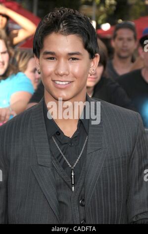 24. Juni 2010 statt im Nokia Theater, Los Angeles - Los Angeles, Kalifornien, USA - Schauspieler BOOBOO STEWART auf der "Twilight Saga Eclispe" Los Angeles Premiere. (Kredit-Bild: © Paul Fenton/ZUMA Press) Stockfoto