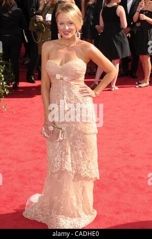 29. August 2010 - Los Angeles, Kalifornien, USA - 29. August 2010 - Los Angeles, Kalifornien, USA - Musiker Juwel an der 62. Primetime Emmy Awards im Nokia Theater, Los Angeles statt. (Kredit-Bild: © Paul Fenton/ZUMApress.com) Stockfoto
