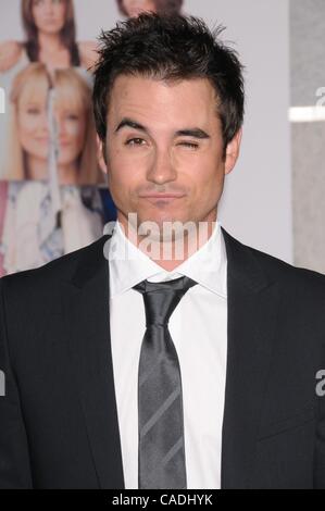 22. September 2010 - statt Los Angeles, Kalifornien, USA - Sep 22, 2010 - Los Angeles, Kalifornien, USA - Schauspieler SEAN WING bei der "You Again" Weltpremiere am El Capitan Theater, Hollywood. (Kredit-Bild: © Paul Fenton/ZUMApress.com) Stockfoto