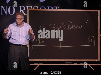 6. August 2010 - Atlantic City, New Jersey, USA - FOX TV-Moderator GLENN BECK sprechen Sie mit einem ausverkauftem im Showroom im Atlantic City Hilton. (Kredit-Bild: © Tom Briglia/ZUMApress.com) Stockfoto