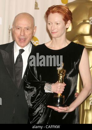 24. Februar 2008 - Hollywood, Kalifornien, US - I13032CHW. DER 80. OSCARVERLEIHUNG. (PRESS ROOM) DAS KODAK THEATRE, LOS ANGELES CA 24.02.2008.  --2008.TILDA SWINTON (Kredit-Bild: © Clinton Wallace/Globe Photos/ZUMAPRESS.com) Stockfoto