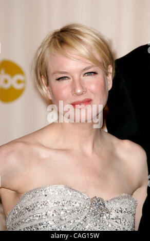 24. Februar 2008 - Hollywood, Kalifornien, USA - Schauspielerin RENEE ZELLWEGER in der 80. Oscar-Verleihung im Kodak Theatre in Hollywood statt. (Kredit-Bild: © Lisa O'Connor/ZUMA Press) Stockfoto