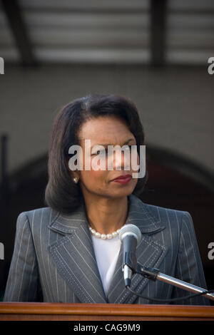 Condolizza Rice fuhr auf erklären, dass die Notwendigkeit für eine Lösung nahe, war beschreibt ihre Begegnung Preisgabe der Ungeduld des kenianischen Volkes: "Dies ist eine Krise, die bald enden muss. Es muss eine totale Verzicht auf Gewalt als eine Option, eine Ablehnung in irgendeiner Weise, die das Leben kostete Stockfoto