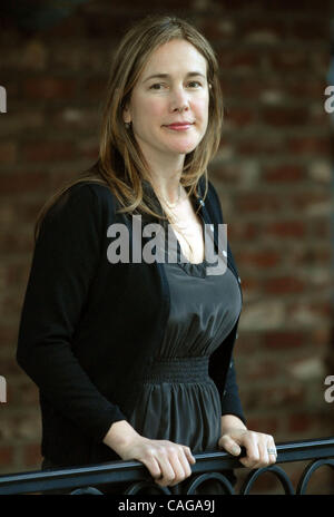 Autor Vendela Vida vor Beginn der 14. Jahrestagung Mal Autor Gala am Lesher Center für die Künste in Walnut Creek, Kalifornien, Dienstag, 15. April 2008. (Contra Costa Times / Bob Larson) Stockfoto