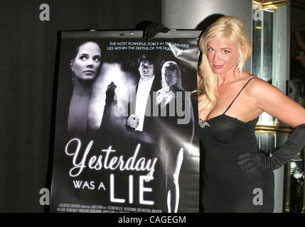 7. Februar 2008; Hollywood, Kalifornien, USA; Schauspielerin CHASE MASTERSON "Gestern war eine Lüge" Hollywood Premiere am Fine Arts Theatre in Beverly Hills statt. Obligatorische Credit: Foto von Paul Fenton/ZUMA Press. (©) Copyright 2008 durch Paul Fenton Stockfoto