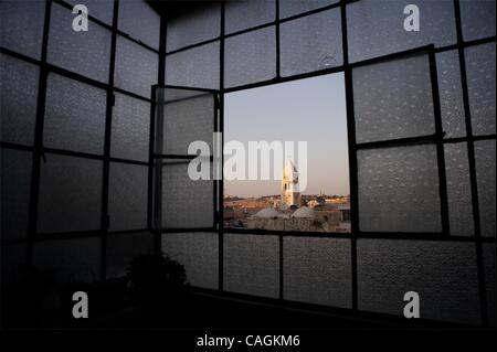 1. Februar 2008 - Jerusalem, Israel - Fenster Blick auf die Altstadt Stadt Jerusalem. (Kredit-Bild: © Ira Lippke/ZUMA Press) Stockfoto