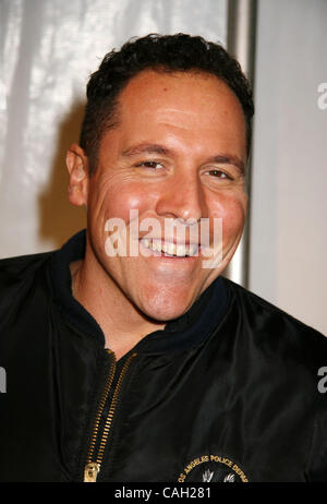 28. Januar 2008 statt - Los Angeles, Kalifornien, USA - JON FAVREAU Ankunft bei der Filmpremiere von Vince Vaughn-Wild-West-Komödie im ägyptischen Theater in Hollywood. (Bild Kredit: Stockfoto