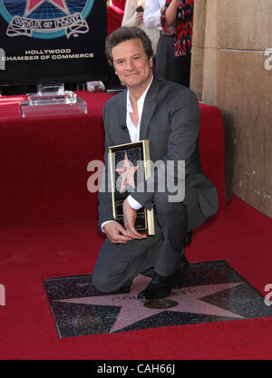 13. Januar 2011 - Hollywood, Kalifornien, USA - 13. Januar 2011 - Hollywoodwood, Kalifornien, USA - Schauspieler COLIN FIRTH bekommt Stern auf dem Walk of Fame. (Kredit-Bild: © Lisa O'Connor/ZUMAPRESS.com) Stockfoto