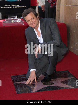 13. Januar 2011 - Hollywood, Kalifornien, USA - 13. Januar 2011 - Hollywoodwood, Kalifornien, USA - Schauspieler COLIN FIRTH bekommt Stern auf dem Walk of Fame. (Kredit-Bild: © Lisa O'Connor/ZUMAPRESS.com) Stockfoto