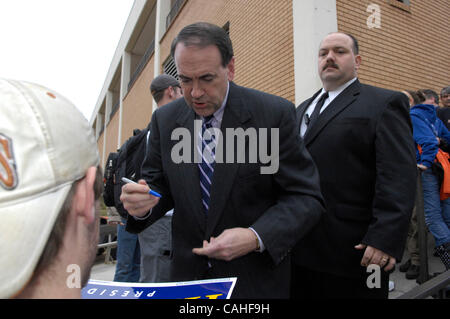 17. Januar 2008: Gouverneur von Arkansas Mike Huckabee Kampagnen bei einem republikanischen Präsidentschaftswahlkampf Stopp Donnerstag, 17. Januar 2008 an der Jervey Athletic Center auf dem Campus der Clemson University. Stockfoto