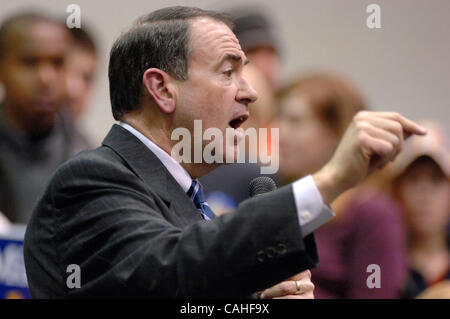 17. Januar 2008: Gouverneur von Arkansas Mike Huckabee Kampagnen bei einem republikanischen Präsidentschaftswahlkampf Stopp Donnerstag, 17. Januar 2008 an der Jervey Athletic Center auf dem Campus der Clemson University. Stockfoto