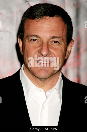 13. Dezember 2007 - New York, NY, USA - BOB IGER an der New-York-premiere von "National Treasure: Book of Secrets im Ziegfeld Theatre statt. (Kredit-Bild: © Nancy Kaszerman/ZUMA Press) Stockfoto