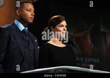 20. Dezember 2007 - Hollywood, Kalifornien, USA - Terrence Howard und Jeanne Tripplehorn während der Bekanntgabe der Nominierungen für die 14. Annual Screen Actors Guild Awards, gehalten an der Pacific Design Center SilverScreen Theater, am 20. Dezember 2007, in West Hollywood, Kalifornien...  -2007.K5 Stockfoto