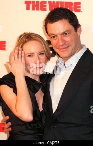 4. Januar 2008 - New York, New York, US - K55990ML.'' DER DRAHT '' SEASON 5 PREMIERE. CHELSEA WEST Kino, NEW YORK New York-01-04-2007.Amy-Ryan und Dominic West.  -PH0TOS, INC. Ã'Â © 2008. (Bild Kredit: Â © Mitchell Levy/Globe Photos/ZUMAPRESS.com) Stockfoto