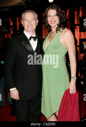 7. Januar 2008 statt - Santa Monica, Kalifornien, USA - Schauspieler NEAL MCDONOUGH & Frau RUVE Ankunft in der 13. Annual Critics Choice Awards im Santa Monica Civic Auditorium. (Kredit-Bild: © Lisa O'Connor/ZUMA Press) Stockfoto