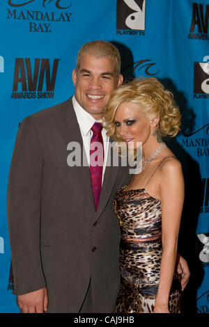 Jenna Jameson und Tito Ortiz auf der 25. jährlichen AVN Adult Film Awards, Mandaly Bay Events Center, Las Vegas Nevada.1/12/08 Stockfoto