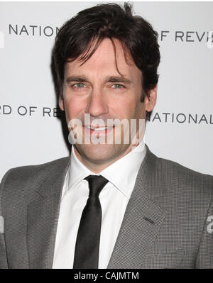 11. Januar 2011 - New York, NY, USA - Jon Hamm an der 2011 National Board of Review of Motion Pictures Gala. (Kredit-Bild: © Dan Herrick/ZUMAPRESS.com) Stockfoto