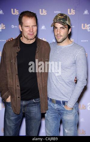 26. September 2007 - Hollywood, Kalifornien, USA - LOS ANGELES, CA 26. September 2007 (SSI) --. Schauspieler Jack Coleman und Zachary Quinto während der uns wöchentliche heiße HOLLYWOOD-Veranstaltung im Club Opera statt / Crimson, am 26. September 2007, in Los Angeles.  -2007. K54845MGE (Kredit-Bild: © Michael Germana/G Stockfoto