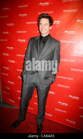 Sep 20, 2007 - Hollywood, CA, USA - Schauspieler HUGH DANCY Ankunft bei der Filmpremiere für "The Jane Austen Book Club" im ArcLight Kino in Hollywood statt. (Kredit-Bild: © Camilla Zenz/ZUMA Press) Stockfoto