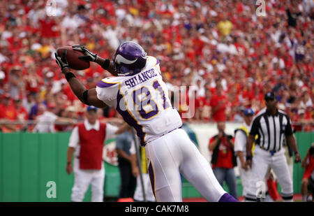 Die Minnesota Vikings Visanthe Shiancoe schleppt in, was scheint zu sein, ein Touchdown pass im zweiten Quartal gegen die Kansas City Chiefs, aber das Spiel herrschte eine unvollständige. Die Häuptlinge besiegt die Wikinger, 13-10, um Arrowhead Stadium in Kansas City, Missouri, Sonntag, 23. September 2007.   ( Stockfoto