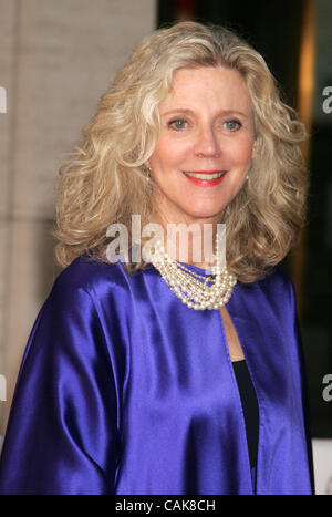 Sep 24, 2007 - New York, NY, USA - Schauspielerin BLYTHE DANNER kommt der "Lucia di Lammermoor" Metropolitan Opera Saison 2007-2008 Opening Night Gala gehalten Lincoln Center besuchen. (Kredit-Bild: © Nancy Kaszerman/ZUMA Press) Stockfoto