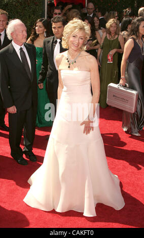 Sep 16, 2007; Hollywood, Kalifornien, USA;  Schauspielerin JUDITH LIGHT bei der 59. Emmy Awards Helld im Shrine Auditorium. Obligatorische Credit: Foto von Paul Fenton/ZUMA Press. (©) Copyright 2007 von Paul Fenton Stockfoto