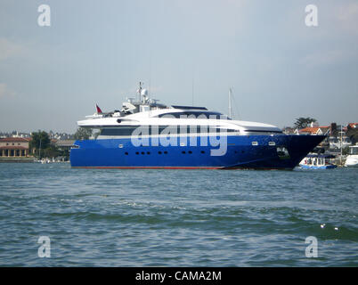 Sep 03, 2007 - Newport Beach, CA, USA - A-million-Dollar-Yacht-Kreuzfahrten durch Newport Bay. (Kredit-Bild: © Camilla Zenz/ZUMA Press) Stockfoto