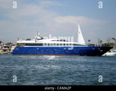 Sep 03, 2007 - Newport Beach, CA, USA - A-million-Dollar-Yacht-Kreuzfahrten durch Newport Bay. (Kredit-Bild: © Camilla Zenz/ZUMA Press) Stockfoto