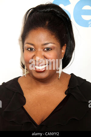 2. April 2012 - New York, New York, US - Sängerin NATASHA YVETTE WILLIAMS besucht "A Celebration of Paul Newmans Traum" zu nutzen, die Paul NewmanÃ•s Vereinigung von Loch in der Wand lagern im Avery Fisher Hall im Lincoln Center statt. (Bild Kredit: Nancy Kaszerman/ZUMAPRESS.com ©) Stockfoto