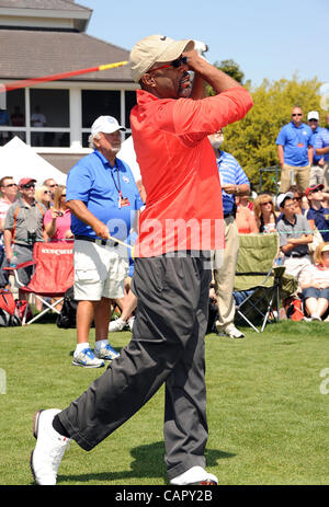 9. April 2012 - Myrtle Beach, South Carolina; USA - Musiker DARIUS RUCKER beteiligt sich die 18. jährliche Montag nach The Celebrity pro-am Golf Masters, die im Barefoot Landing Golf Resort liegt in Myrtle Beach stattfand.  Copyright 2012 Jason Moore. (Kredit-Bild: © Jason Moore / Stockfoto