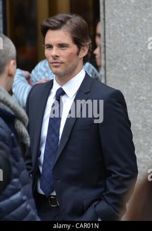 James Marsden am Standort Film Shooting für 30 ROCK Filiming vor Ort, 30 Rockefeller Center, New York, NB 9. April 2012. Foto von: Derek Sturm/Everett Collection Stockfoto