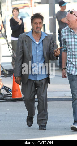 AL PACINO STAND UP JUNGS. FILM SET LOS ANGELES Kalifornien USA 17. April 2012 Stockfoto