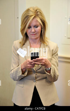 17. April 2012 tweets - Washington, DC, USA - Rep MARSHA BLACKBURN, R -TN, auf ihrem Twitter-feed, @MarshaBlackburn. (Kredit-Bild: © Jay Mallin/ZUMAPRESS.com) Stockfoto