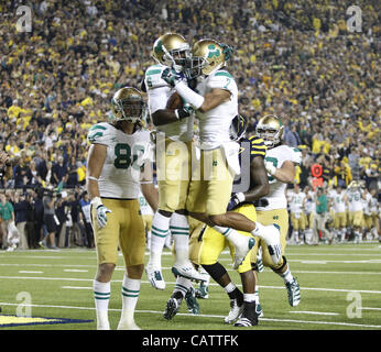 10. September 2011 verlor in den letzten Minuten des Spiels an der Michigan - Ann Arbor, Michigan, USA - die Notre Dame Fighting Irish.  Foto: Aaron Suozzi (Kredit-Bild: © Aaron Souzzi/ZUMAPRESS.com) Stockfoto