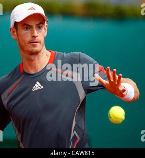 20. April 2012 - Monaco, Montecarlo - 20.04.2012 Monte Carlo, Monaco. ANDY MURRAY (GBR) in Aktion gegen THOMAS BERYCH (CZE) während das Viertelfinale von der Monte-Carlo Rolex Masters 2012 spielte bei der Monte-Carlo Country Club, Monaco. (Kredit-Bild: © Michael Cullen/ZUMAPRESS.com) Stockfoto