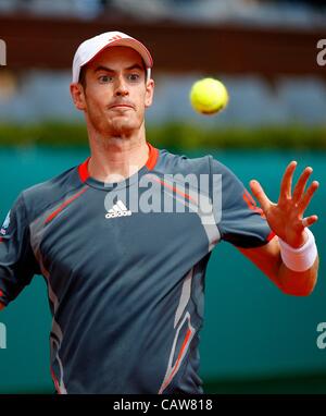 20. April 2012 - Monaco, Montecarlo - 20.04.2012 Monte Carlo, Monaco. ANDY MURRAY (GBR) in Aktion gegen THOMAS BERYCH (CZE) während das Viertelfinale von der Monte-Carlo Rolex Masters 2012 spielte bei der Monte-Carlo Country Club, Monaco. (Kredit-Bild: © Michael Cullen/ZUMAPRESS.com) Stockfoto